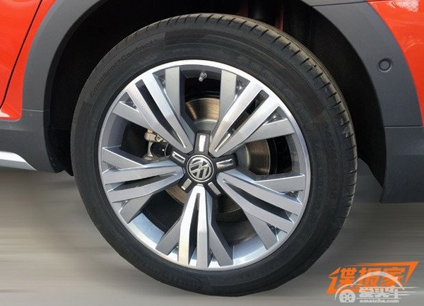 2.0T+四驱 新Passat Alltrack国内谍照