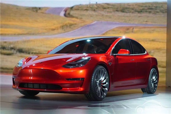 特斯拉Model 3正式揭幕 起步价$35,000