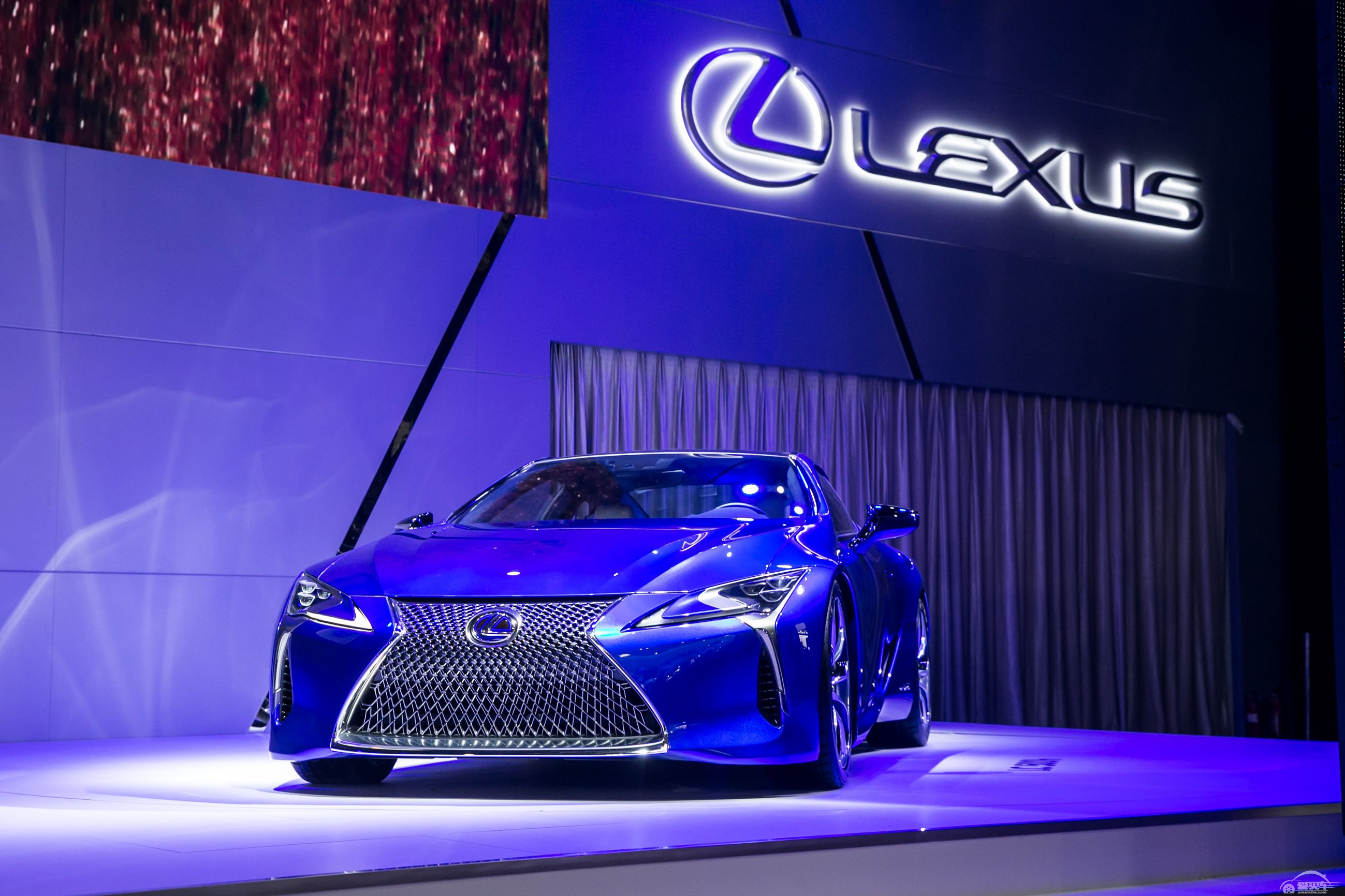 新雷克萨斯IS全球首发 LEXUS雷克萨斯携三款重磅车型亮相北京车展