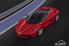  第500台法拉利LaFerrari创下本世纪车坛拍卖纪录 