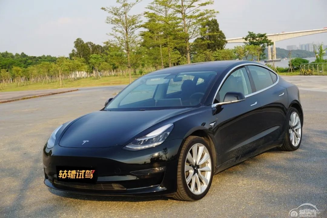 特斯拉“减配”风波：国产Model 3车主好糊弄？