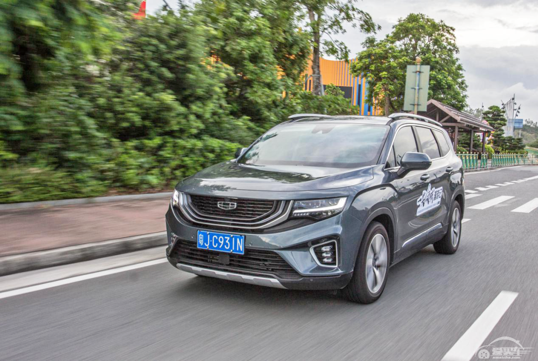 不输合资品牌的大7座SUV 吉利豪越有哪些不凡的硬实力？