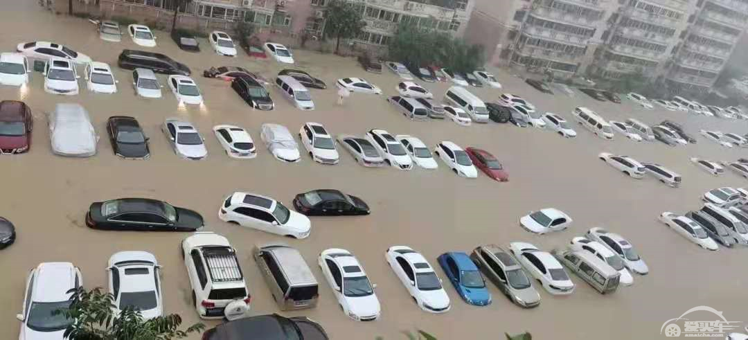 河南突降暴雨 风雨无情见真情 多家车企率先驰援河南