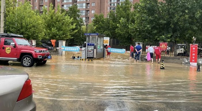  关注｜河南北汽多品牌经销商受暴雨侵袭，“自救”“救他”并行 