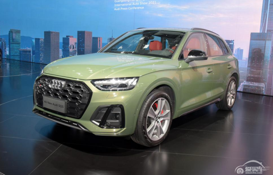 豪华性能SUV对撞：奥迪SQ5对比奔驰AMG GLC