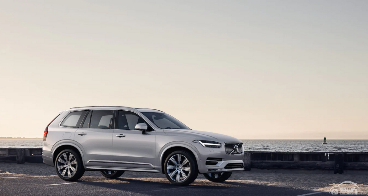 买七座SUV，XT6/皇冠陆放/XC90怎么选？对比后发现它才是首选