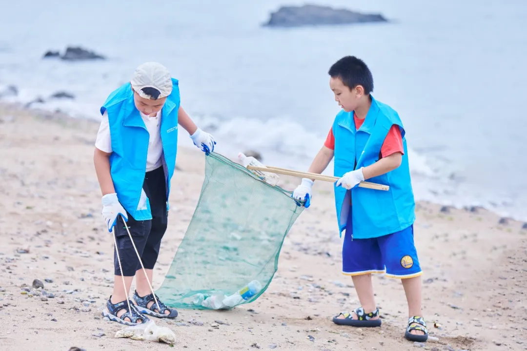 守护海洋生态，极氪携手用户践行“净滩行动”公益项目